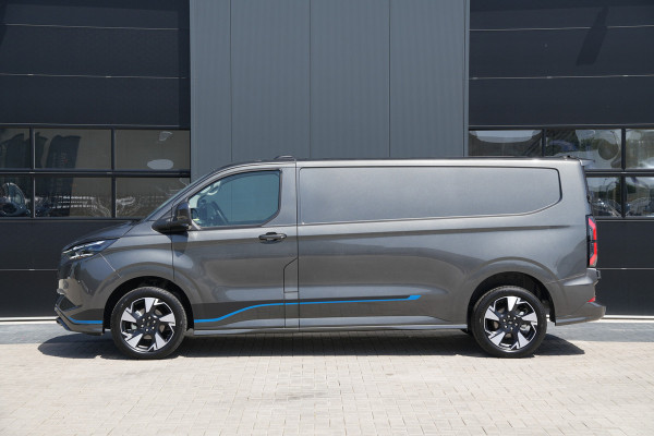 Ford E-Transit Custom 340 L2H1 Sport 71 kWh 218pk - ACC - DDS LED - Pro Power - Verwarmd stuurwiel - Navi - 360 Camera - Rijklaar