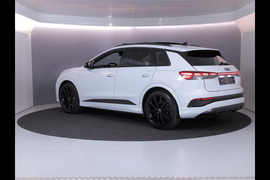 Audi Q4 e-tron 40 S line 77 kWh 204pk | SOH 91,30% | Panoramadak | Lederen bekleding | Lichtmetalen velgen | Matrix Led