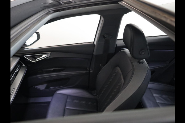Audi Q4 e-tron 40 S line 77 kWh 204pk | SOH 91,30% | Panoramadak | Lederen bekleding | Lichtmetalen velgen | Matrix Led