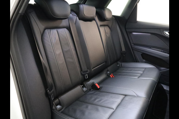 Audi Q4 e-tron 40 S line 77 kWh 204pk | SOH 91,30% | Panoramadak | Lederen bekleding | Lichtmetalen velgen | Matrix Led