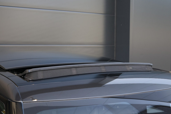 Land Rover Range Rover Evoque 1.5 P300e AWD R-Dynamic SE | BTW | VOL! | PANO | MERIDIAN SURROUND | HUD | MEMORY | DEALER ONDH |