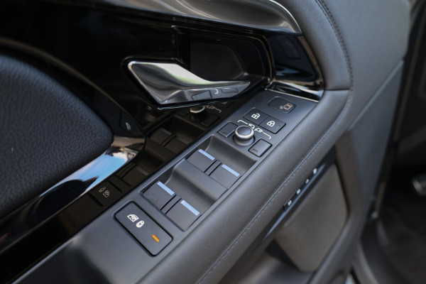 Land Rover Range Rover Evoque 1.5 P300e AWD R-Dynamic SE | BTW | VOL! | PANO | MERIDIAN SURROUND | HUD | MEMORY | DEALER ONDH |
