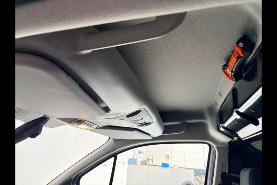 Ford Transit Connect L2H1 Automaat 1.5 EcoBlue 120pk euro6 3persoons Limited, Dakdragers, Trekhaak, RIJKLAARPRIJS!