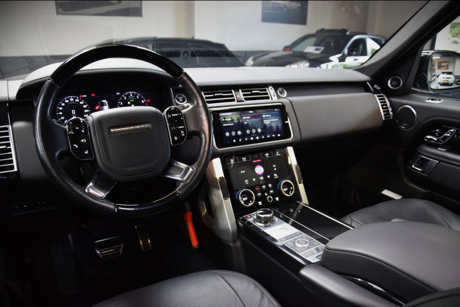 Land Rover Range Rover P400e Vogue SVO Premium Palette Silver
