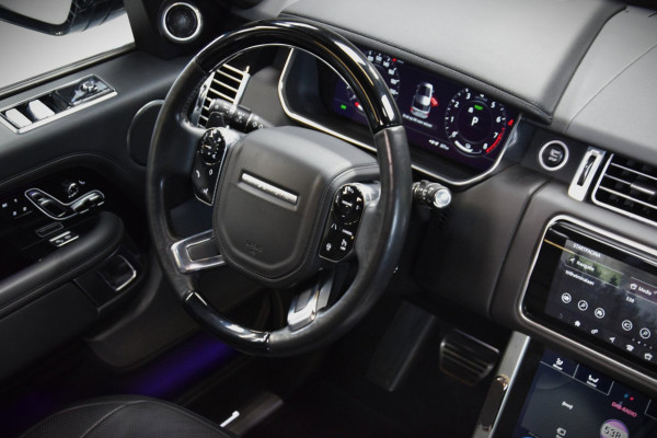 Land Rover Range Rover P400e Vogue SVO Premium Palette Silver