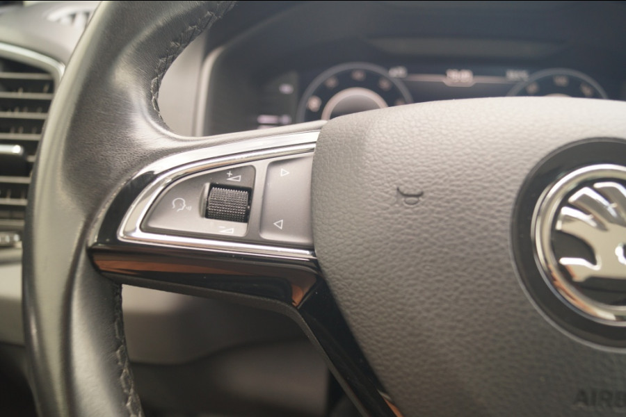 Škoda Karoq 1.0 TSI 115pk DSG Ambition Business -PANO-ECC-NAVI-