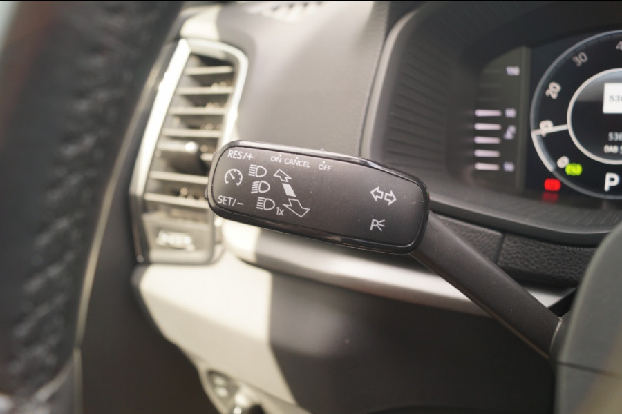 Škoda Karoq 1.0 TSI 115pk DSG Ambition Business -PANO-ECC-NAVI-