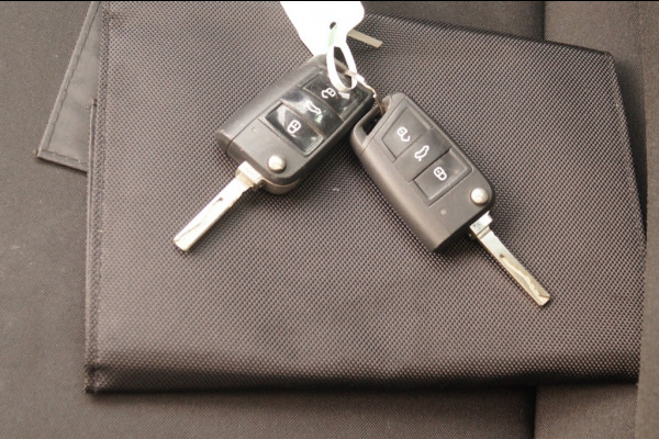 Škoda Karoq 1.0 TSI 115pk DSG Ambition Business -PANO-ECC-NAVI-