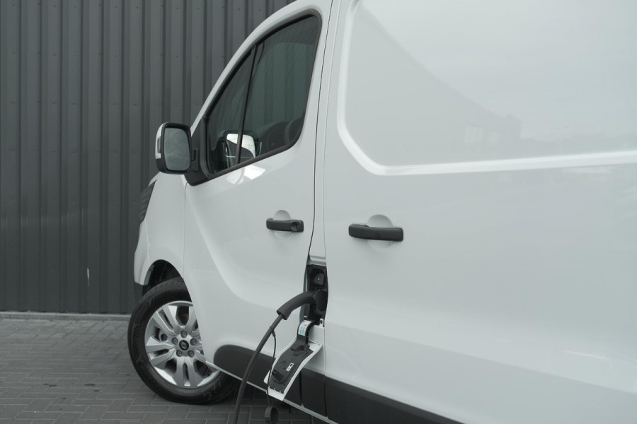 Renault Trafic E-Tech T29 L1H1 Advance 52 kWh | Laadruimte-pakket | Parkeerpakket | 3 fase lader | Camera
