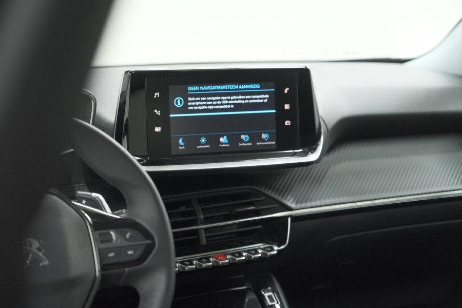 Peugeot 2008 PureTech 130 EAT8 Allure Pack | Camera | Parkeersensoren | Keyless Entry |  Apple Carplay