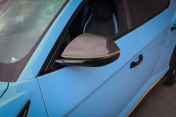 Lamborghini Urus SE 4.0 V8 Hybrid | AKRAPOVIC | ADAPTIVE | TREKHAAK | MASSAGE | STOELVERWARMING & VERKOELING | SUEDE HEMEL | B&O 3D AUDIO |
