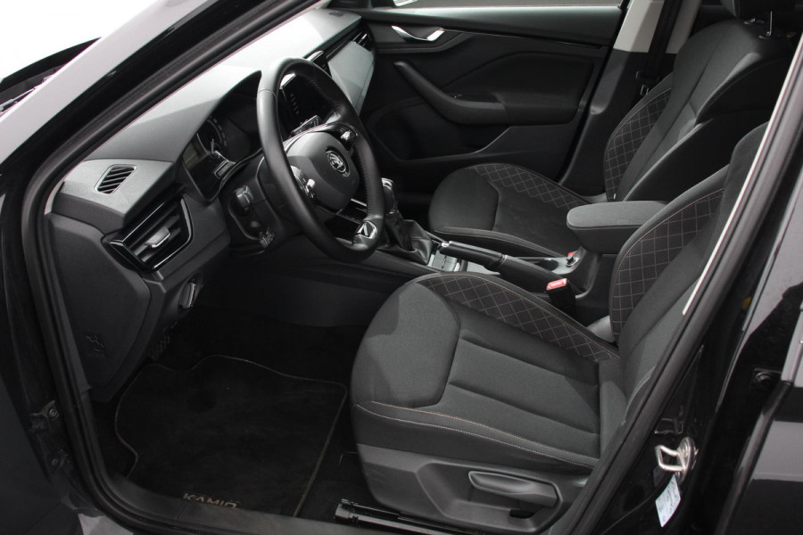 Škoda Kamiq 1.0 TSI 110pk Automaat Life Navigatie Apple Carplay/Android Auto Airco Dab Led Adaptive Cruise Control Verwarmde voorstoelen