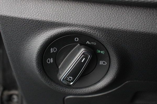 Škoda Kamiq 1.0 TSI 110pk Automaat Life Navigatie Apple Carplay/Android Auto Airco Dab Led Adaptive Cruise Control Verwarmde voorstoelen