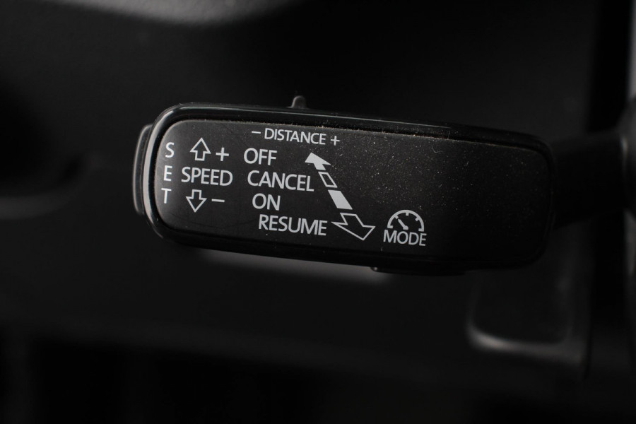 Škoda Kamiq 1.0 TSI 110pk Automaat Life Navigatie Apple Carplay/Android Auto Airco Dab Led Adaptive Cruise Control Verwarmde voorstoelen