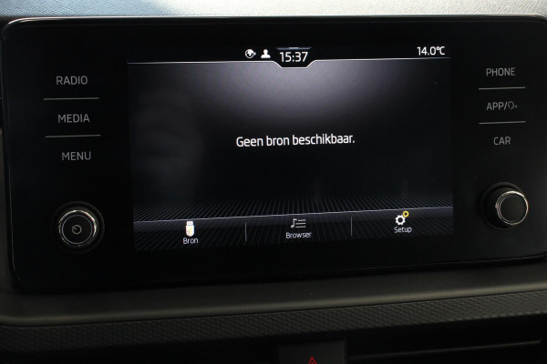 Škoda Kamiq 1.0 TSI 110pk Automaat Life Navigatie Apple Carplay/Android Auto Airco Dab Led Adaptive Cruise Control Verwarmde voorstoelen
