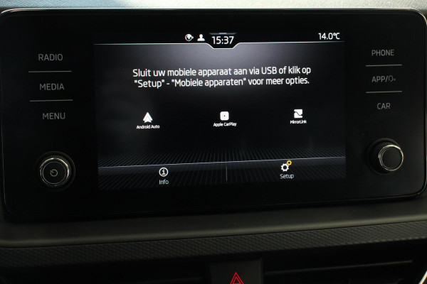 Škoda Kamiq 1.0 TSI 110pk Automaat Life Navigatie Apple Carplay/Android Auto Airco Dab Led Adaptive Cruise Control Verwarmde voorstoelen