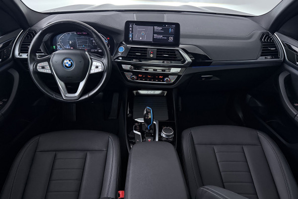 BMW iX3 Executive 80 kWh SOH 97% (PANORAMADAK, CAMERA, STOELVERWARMING, ELEKTR STOELEN, CRUISE ADAPTIEF)