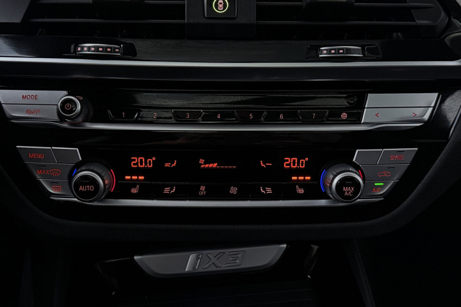 BMW iX3 Executive 80 kWh SOH 97% (PANORAMADAK, CAMERA, STOELVERWARMING, ELEKTR STOELEN, CRUISE ADAPTIEF)
