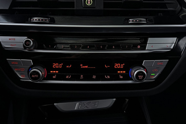 BMW iX3 Executive 80 kWh SOH 97% (PANORAMADAK, CAMERA, STOELVERWARMING, ELEKTR STOELEN, CRUISE ADAPTIEF)