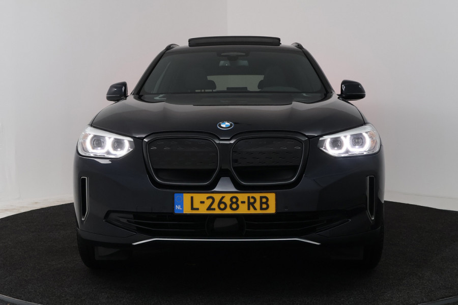 BMW iX3 Executive 80 kWh SOH 97% (PANORAMADAK, CAMERA, STOELVERWARMING, ELEKTR STOELEN, CRUISE ADAPTIEF)