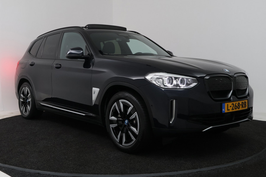BMW iX3 Executive 80 kWh SOH 97% (PANORAMADAK, CAMERA, STOELVERWARMING, ELEKTR STOELEN, CRUISE ADAPTIEF)