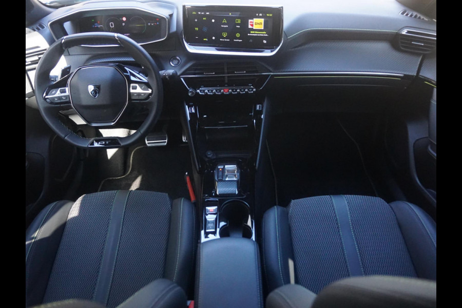 Peugeot 2008 1.2 Hybrid 145 GT l 360 Camera l Navigatie l Keyless entry l Apple Carplay/Android Auto