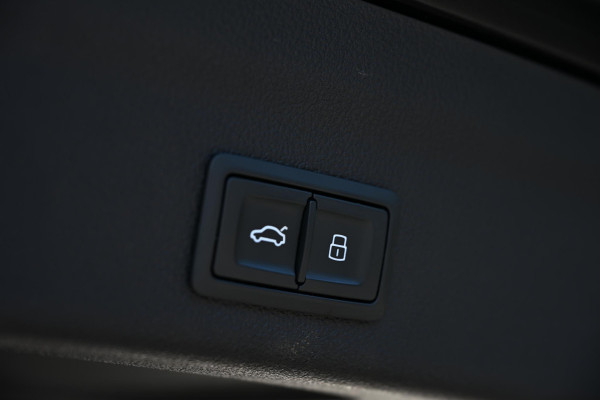 Audi A6 Avant 50 TDI quattro Design Pro Line Plus | Panoramadak | Night Vision | B&O | HUD | 360 Camera | Achterasbesturing | ACC | Memory Seats | Soft Close | Luchtvering | Trekhaak | Ambiance Interieur |