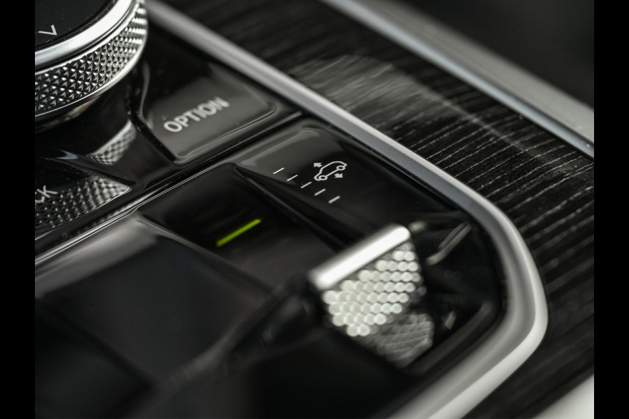 BMW X5 xDrive50e M-Sport Pro | Panoramadak | Harman/Kardon | HUD | Iconic Glow | Integral Active Steering | Memory Seats | Ambiance Interieur | Trekhaak |