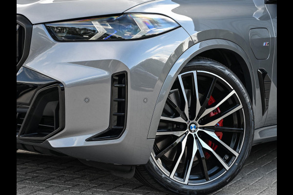 BMW X5 xDrive50e M-Sport Pro | Panoramadak | Harman/Kardon | HUD | Iconic Glow | Integral Active Steering | Memory Seats | Ambiance Interieur | Trekhaak |