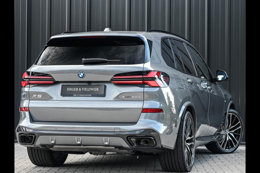 BMW X5 xDrive50e M-Sport Pro | Panoramadak | Harman/Kardon | HUD | Iconic Glow | Integral Active Steering | Memory Seats | Ambiance Interieur | Trekhaak |
