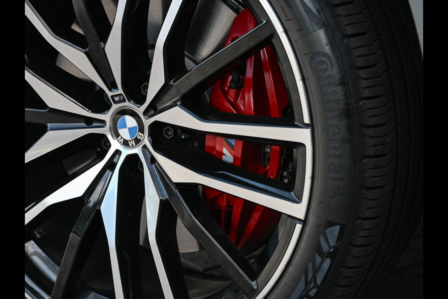 BMW X5 xDrive50e M-Sport Pro | Panoramadak | Harman/Kardon | HUD | Iconic Glow | Integral Active Steering | Memory Seats | Ambiance Interieur | Trekhaak |