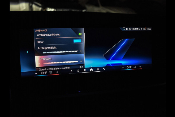 BMW X5 xDrive50e M-Sport Pro | Panoramadak | Harman/Kardon | HUD | Iconic Glow | Integral Active Steering | Memory Seats | Ambiance Interieur | Trekhaak |