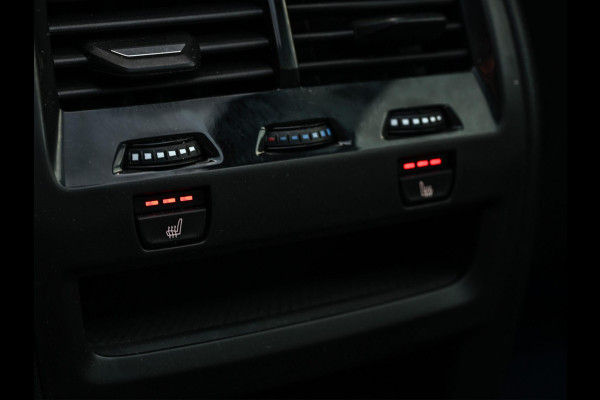 BMW X5 xDrive50e M-Sport Pro | Panoramadak | Harman/Kardon | HUD | Iconic Glow | Integral Active Steering | Memory Seats | Ambiance Interieur | Trekhaak |