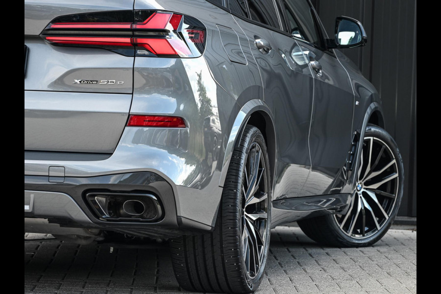 BMW X5 xDrive50e M-Sport Pro | Panoramadak | Harman/Kardon | HUD | Iconic Glow | Integral Active Steering | Memory Seats | Ambiance Interieur | Trekhaak |