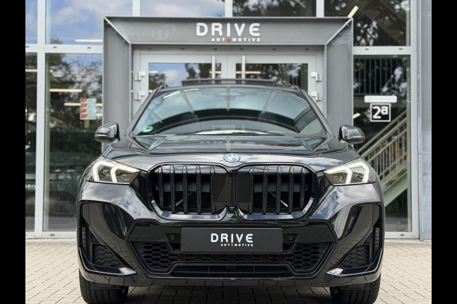 BMW X1 xDrive30e M-Sport |Pano|H/K|Leer|Memory|Innovation|360Cam|ACC|HUD|Trekhaak|20"