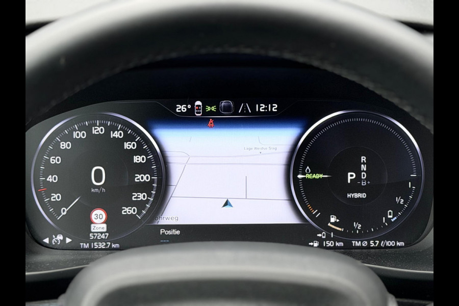 Volvo XC40 1.5 T4 Plug-in hybrid Ultimate Dark |Pano|H/K|360Cam|Memory|PilotAssit|Trekhaak|BLIS|ThunderGrey