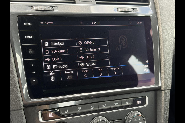 Volkswagen e-Golf e-Golf SOH88%,Draadloze telefoonlader,Camera,Carplay,Navi,Recent beurt gehad,Keyless,Warmtepomp,2e Eigenaar,Stoelverwarming,Pdc V+A,N.A.P,Nieuwe Apk bij Aflevering