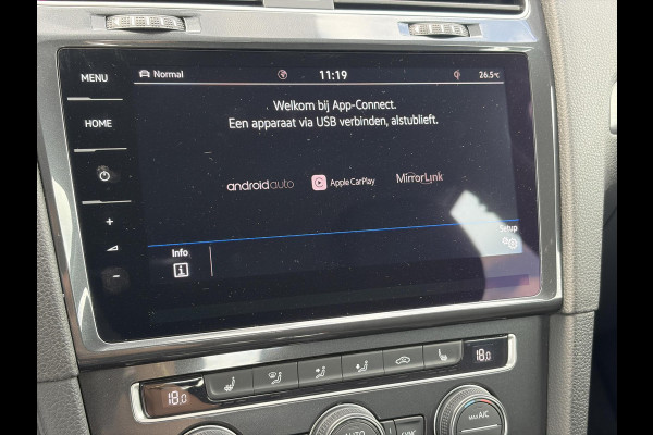 Volkswagen e-Golf e-Golf SOH88%,Draadloze telefoonlader,Camera,Carplay,Navi,Recent beurt gehad,Keyless,Warmtepomp,2e Eigenaar,Stoelverwarming,Pdc V+A,N.A.P,Nieuwe Apk bij Aflevering