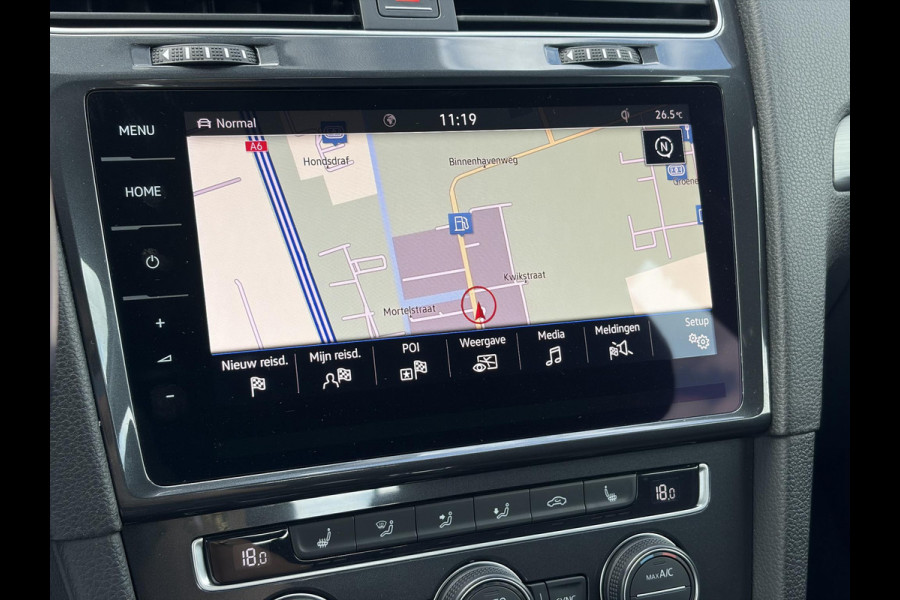 Volkswagen e-Golf e-Golf SOH88%,Draadloze telefoonlader,Camera,Carplay,Navi,Recent beurt gehad,Keyless,Warmtepomp,2e Eigenaar,Stoelverwarming,Pdc V+A,N.A.P,Nieuwe Apk bij Aflevering