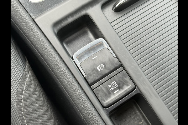 Volkswagen e-Golf e-Golf SOH88%,Draadloze telefoonlader,Camera,Carplay,Navi,Recent beurt gehad,Keyless,Warmtepomp,2e Eigenaar,Stoelverwarming,Pdc V+A,N.A.P,Nieuwe Apk bij Aflevering