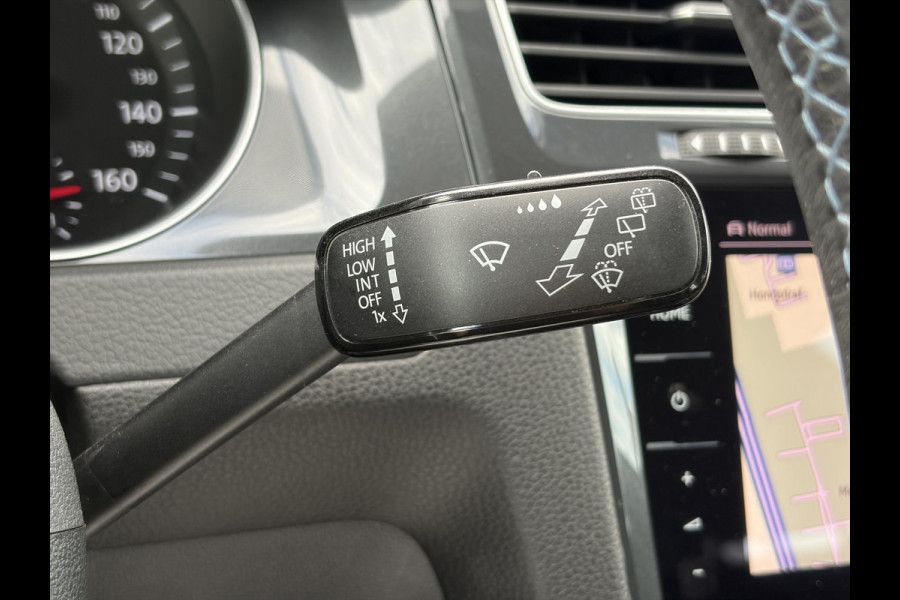 Volkswagen e-Golf e-Golf SOH88%,Draadloze telefoonlader,Camera,Carplay,Navi,Recent beurt gehad,Keyless,Warmtepomp,2e Eigenaar,Stoelverwarming,Pdc V+A,N.A.P,Nieuwe Apk bij Aflevering