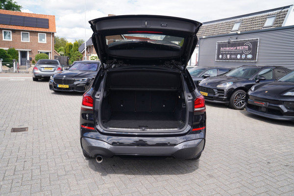 BMW X1 XDrive25e eDrive Edition | M-pakket | HuD | Panorama | Harman/Kardon | Adaptieve Cruise | Memory | Trekhaak | Camera | NAP