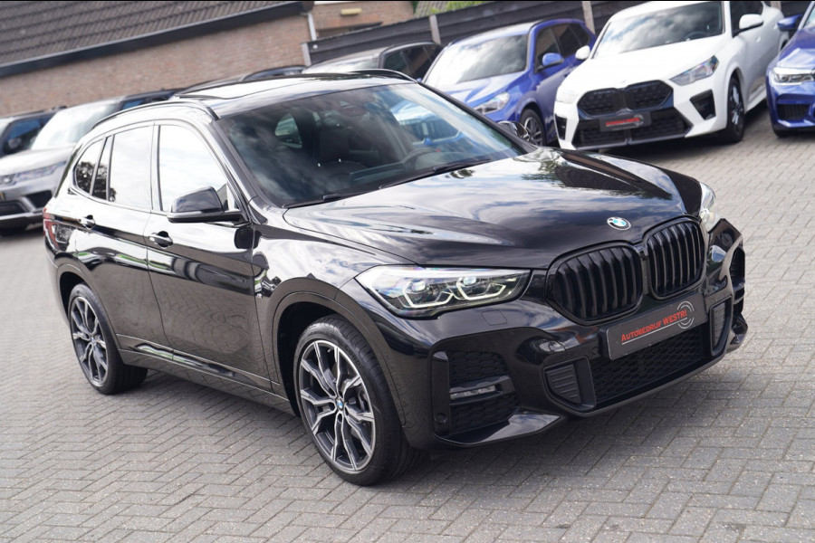 BMW X1 XDrive25e eDrive Edition | M-pakket | HuD | Panorama | Harman/Kardon | Adaptieve Cruise | Memory | Trekhaak | Camera | NAP