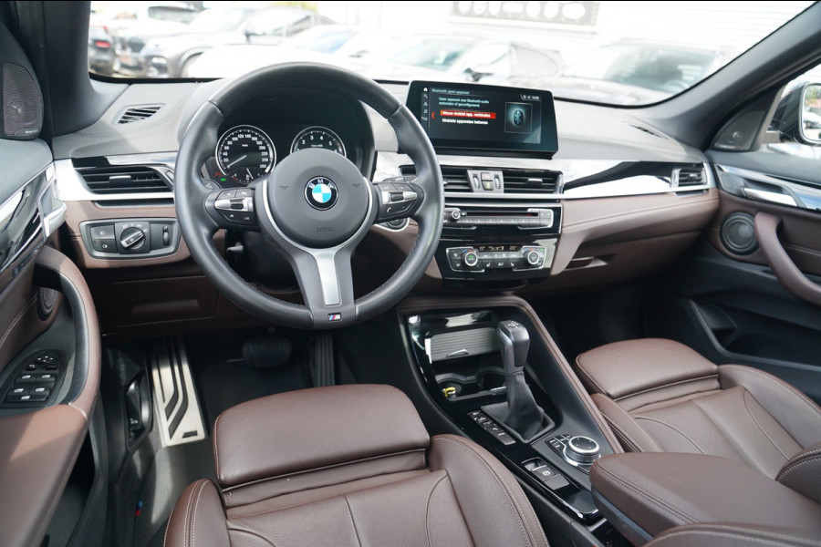 BMW X1 XDrive25e eDrive Edition | M-pakket | HuD | Panorama | Harman/Kardon | Adaptieve Cruise | Memory | Trekhaak | Camera | NAP