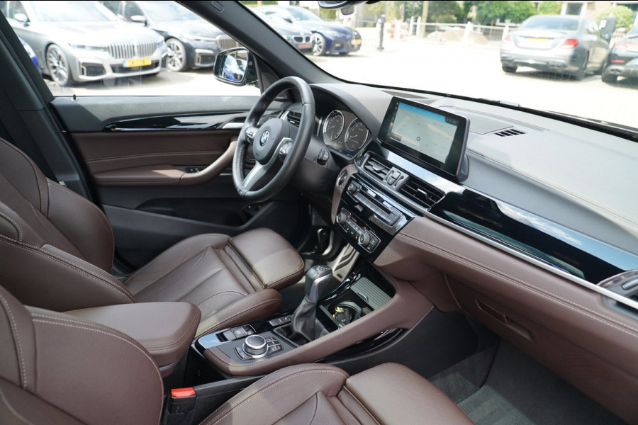 BMW X1 XDrive25e eDrive Edition | M-pakket | HuD | Panorama | Harman/Kardon | Adaptieve Cruise | Memory | Trekhaak | Camera | NAP