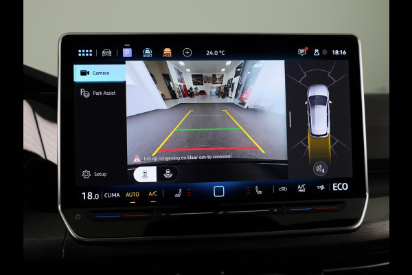 Volkswagen Golf 1.5 eHybrid Style Edition 204 pk Automaat (DSG) | Verlengde garantie | Navigatie via App | Panoramadak | Parkeersensoren (Park assist) | Achteruitrijcamera |