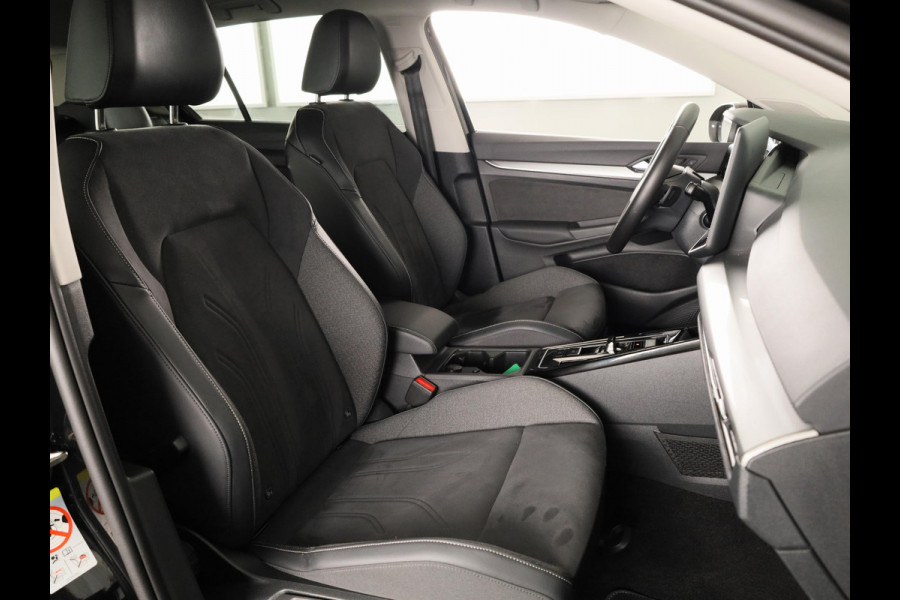 Volkswagen Golf 1.5 eHybrid Style Edition 204 pk Automaat (DSG) | Verlengde garantie | Navigatie via App | Panoramadak | Parkeersensoren (Park assist) | Achteruitrijcamera |