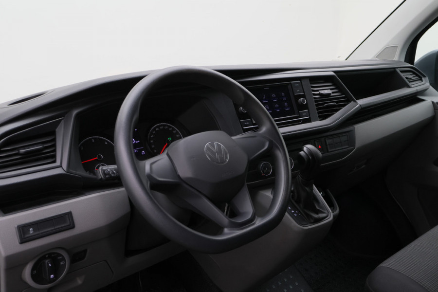 Volkswagen Transporter 2.0 TDI DSG 150 PK Lang 3-Zits, Airco, Cruise, Apple Carplay, Camera, DAB, PDC, Trekhaak, 18''