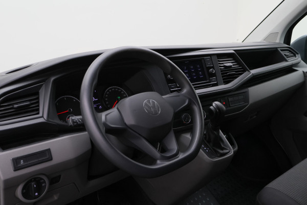 Volkswagen Transporter 2.0 TDI DSG 150 PK Lang 3-Zits, Airco, Cruise, Apple Carplay, Camera, DAB, PDC, Trekhaak, 18''