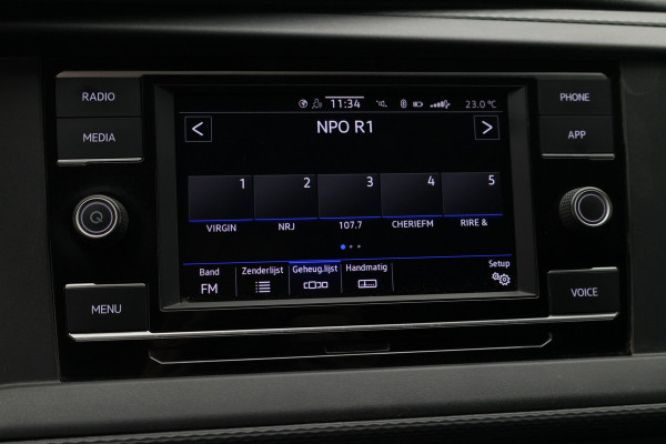 Volkswagen Transporter 2.0 TDI DSG 150 PK Lang 3-Zits, Airco, Cruise, Apple Carplay, Camera, DAB, PDC, Trekhaak, 18''
